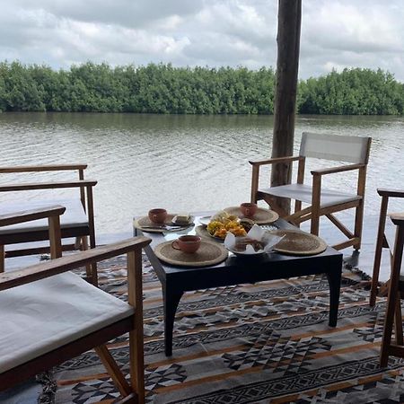 Dolce Ouidah Lodge Екстериор снимка