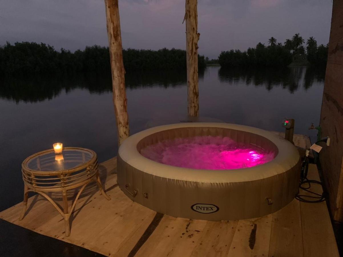 Dolce Ouidah Lodge Екстериор снимка